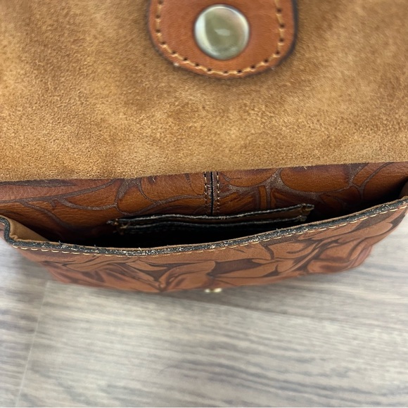 Patricia Nash Handbag - Picture 4 of 12